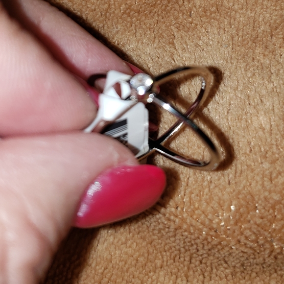 Sz 8, Cubic Zirconia Rhodium Over Sterling Silver Ring .60ctw, NWT - Picture 7 of 14